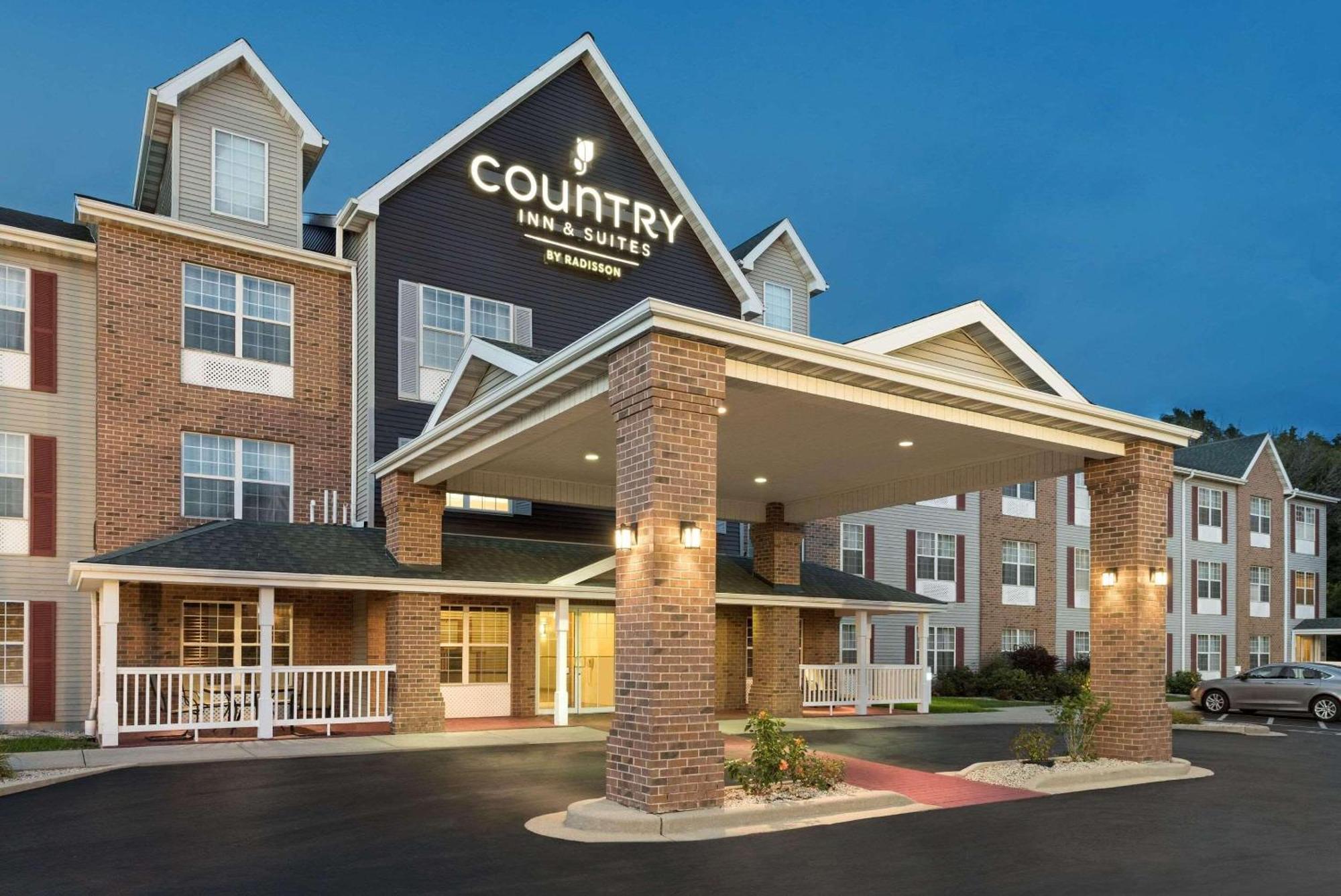Country Inn & Suites By Radisson, Milwaukee Airport, Wi Exterior photo