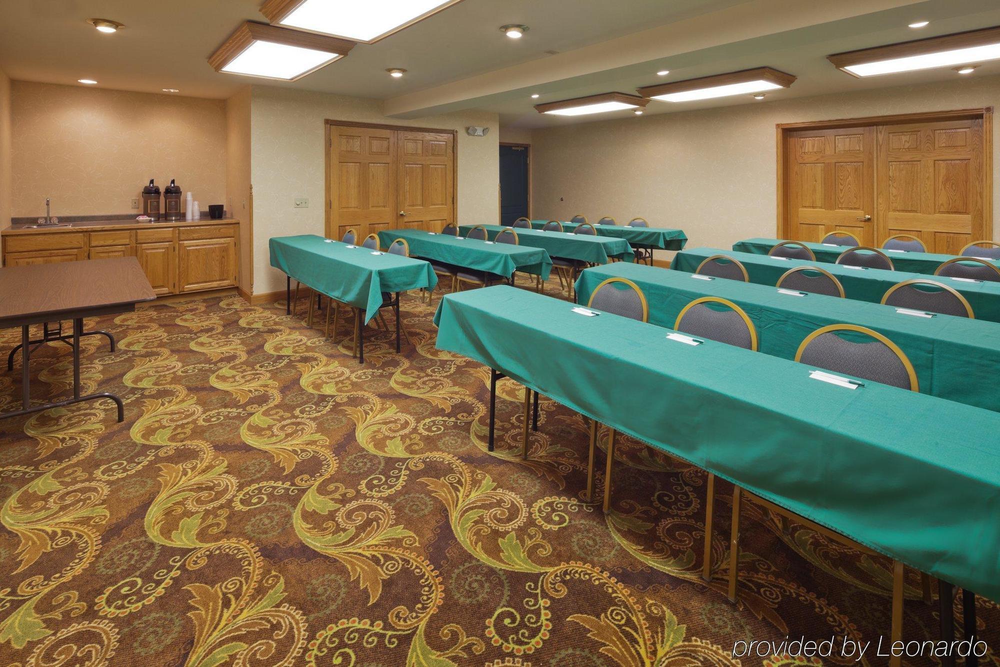 Country Inn & Suites By Radisson, Milwaukee Airport, Wi Business photo